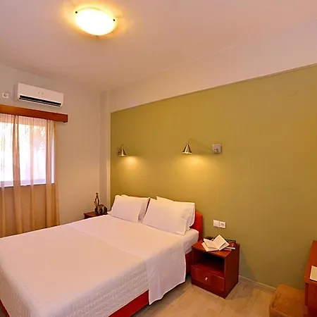 Ξενοδοχείο Theoxenia 4*